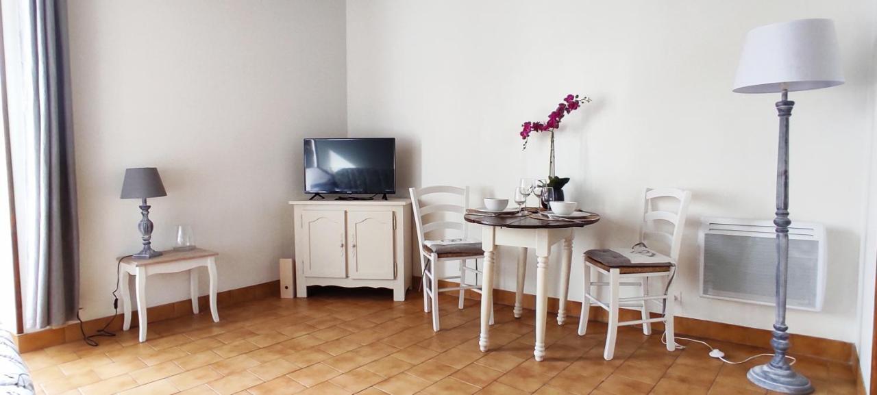 Aux Nids D'Hirondelles Apartment Pouilly sur Loire Bagian luar foto